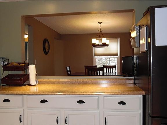 4th image of 6955 Deborah Ln