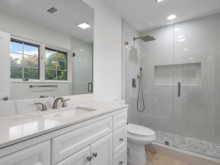 1421 Ponce De Leon Dr — Photo 49