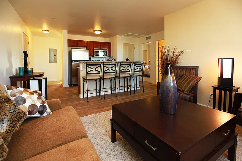 4 bed, 1125 sqft, $1,900 — Photo 1