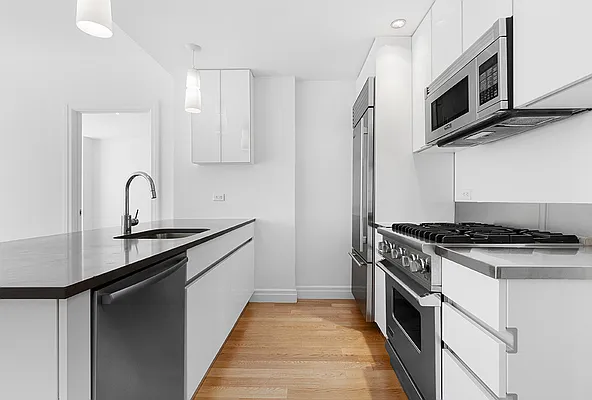 Rented by Mirador Real Estate | media 44