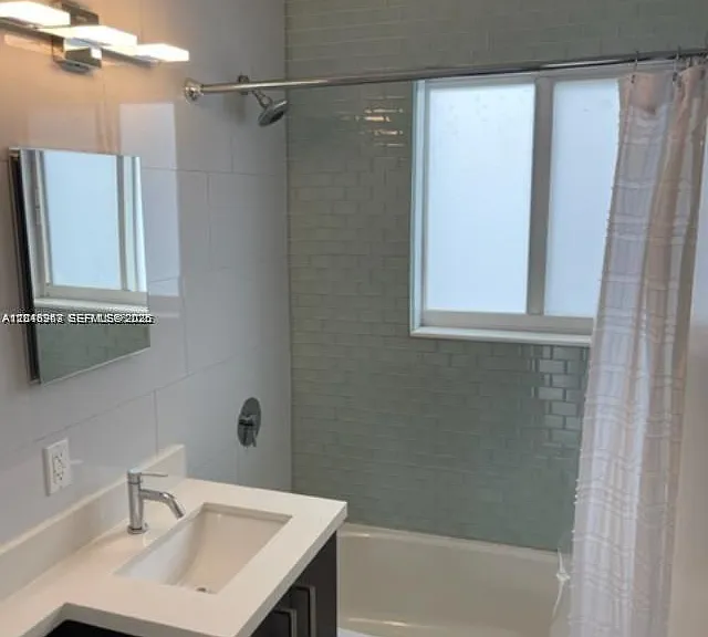 1140 Venetian Way #2C — Photo 7