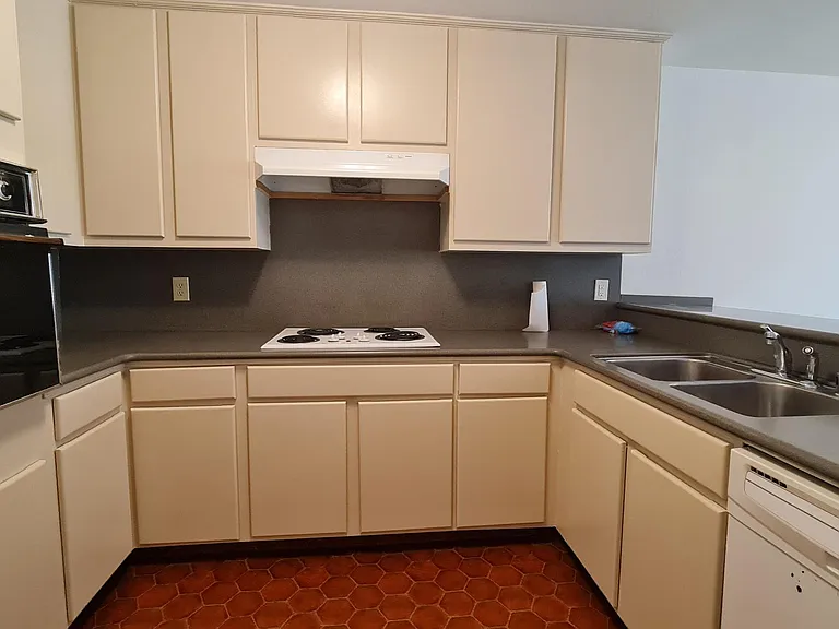 1950 Hayes St #1 — Photo 2