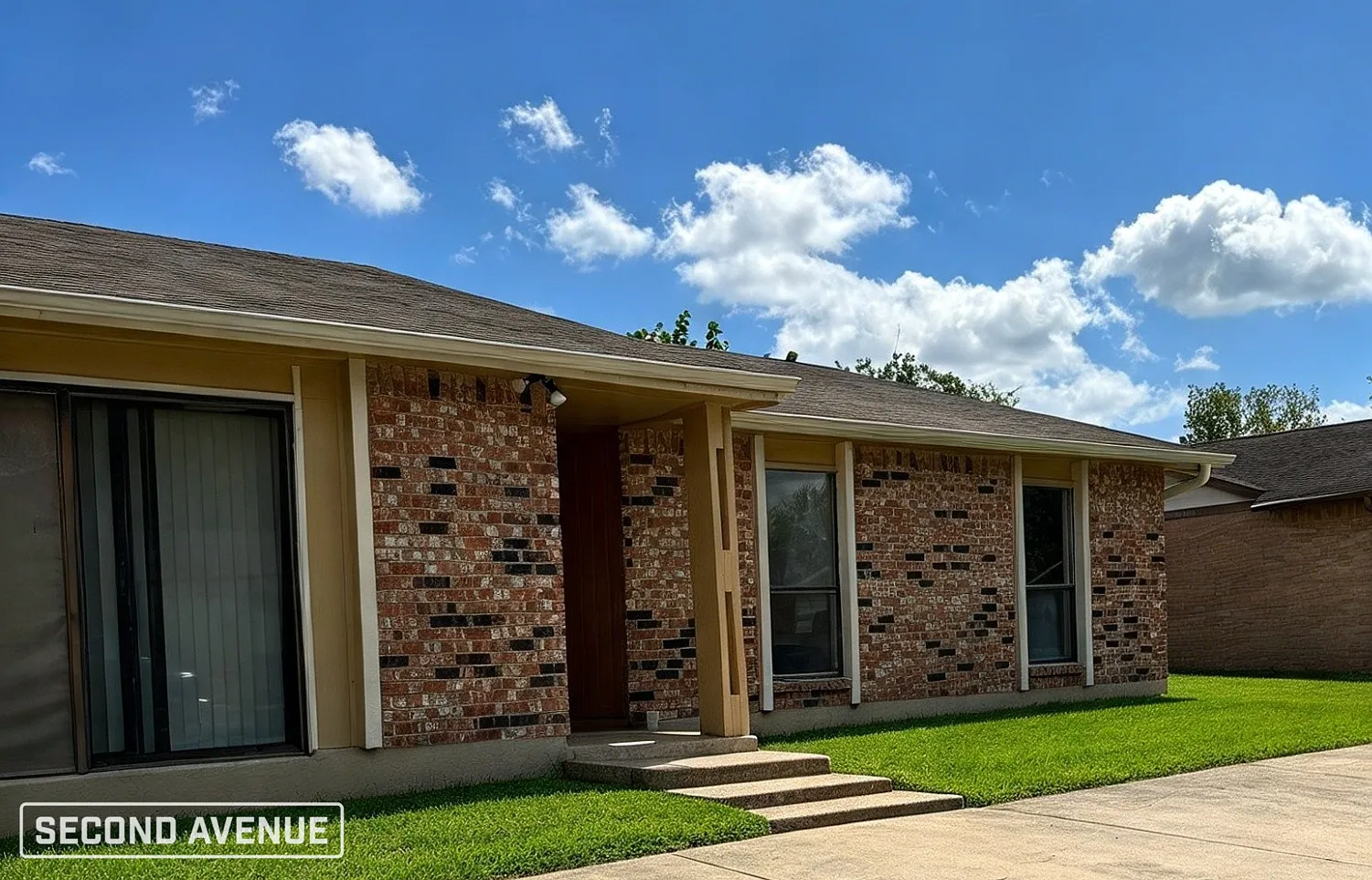 4 bed, 2.0 bath, 1866 sqft, $1,550 — Photo 1