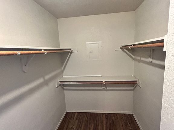 5th image of 1104 Spring Loop APT A