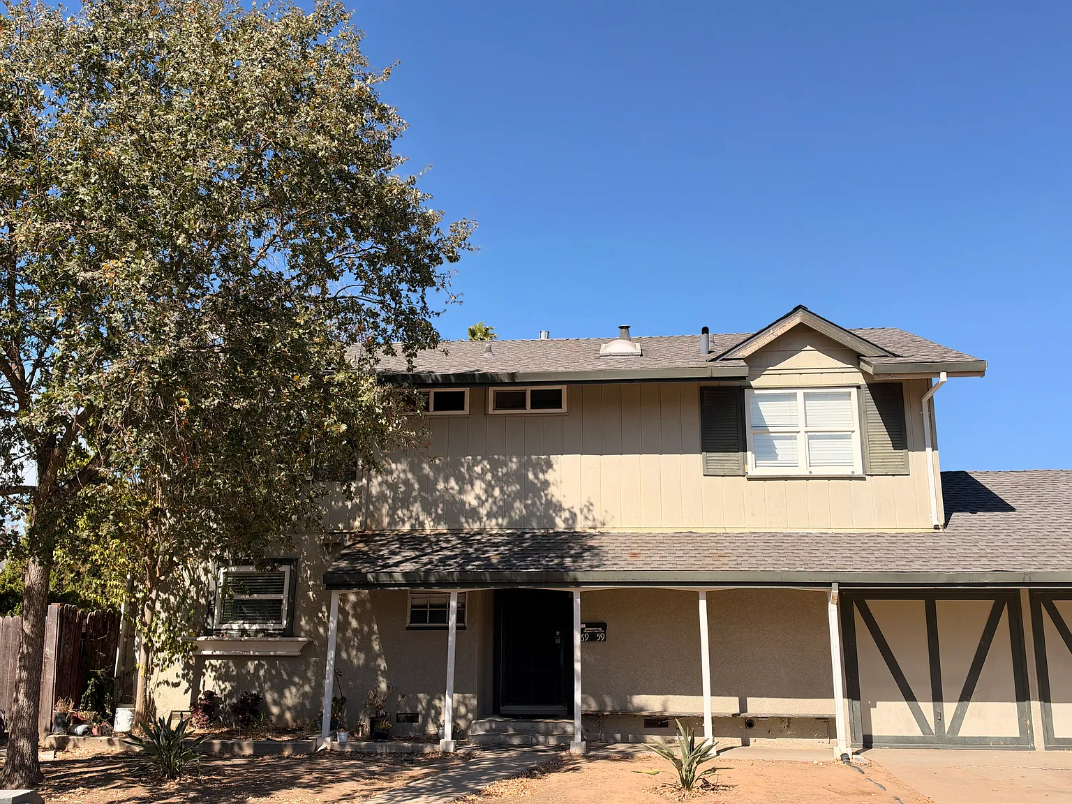 5 bed, 2.5 bath, 1735 sqft, $2,800 — Photo 1