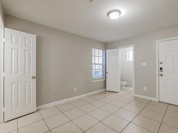 4th image of 4915 N Cancun Dr