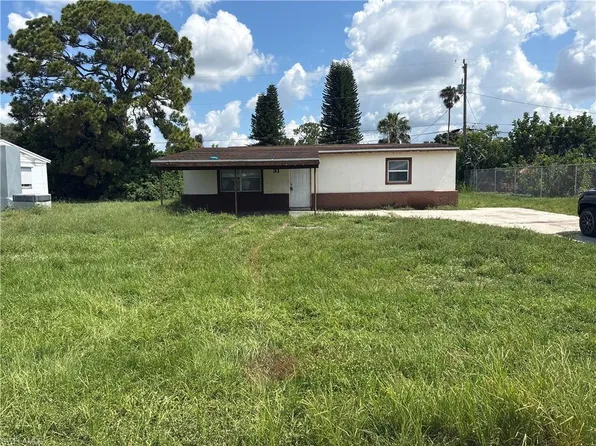 31 Andora ST, LEHIGH ACRES, FL 33936