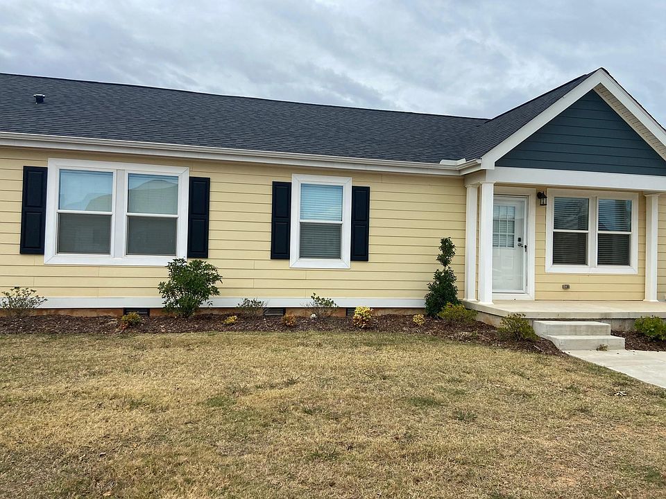1st image of 638 Haddon Dr NW