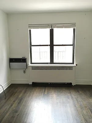 Rented by Solil Management | media 16