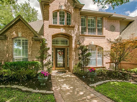 2nd image of 203 Waterford Dr