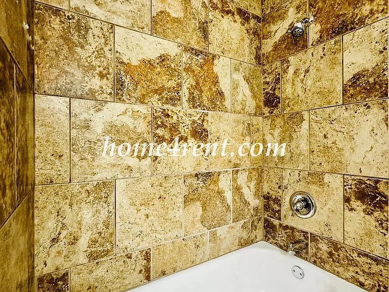 7421 Hardy Ave — Photo 28