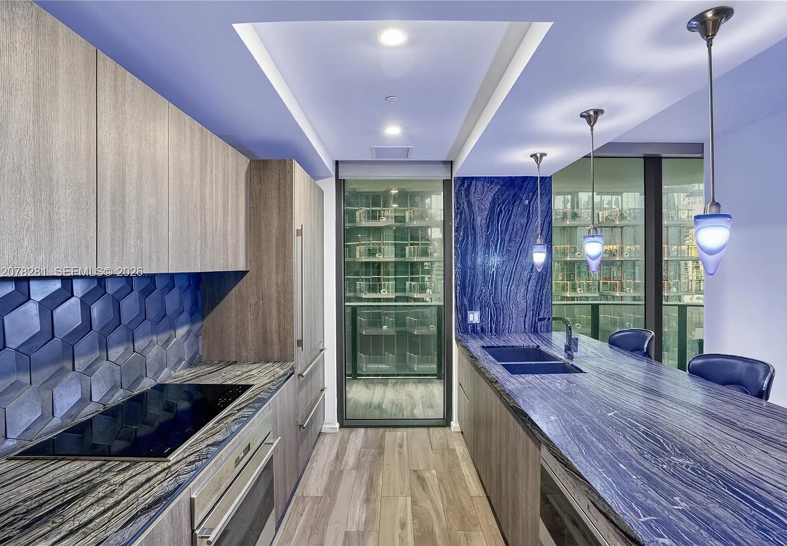 801 Sma Residences Condo — Photo 3