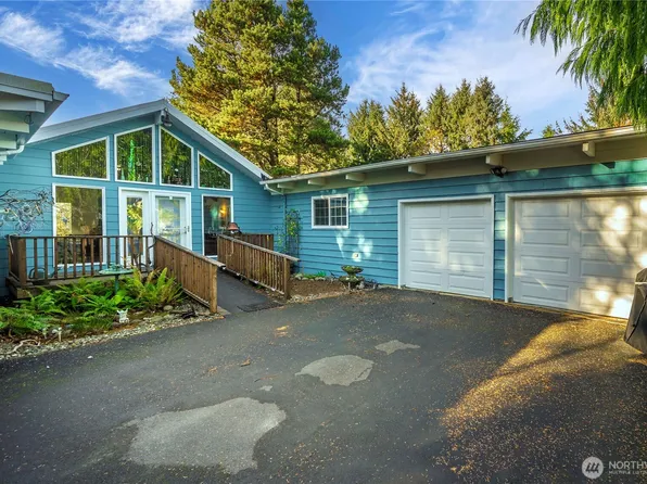 18 Sunset Blvd, Hoquiam, WA 98550