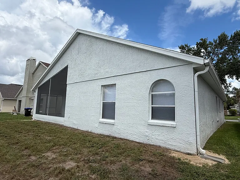 12464 Castlemain Trl — Photo 40