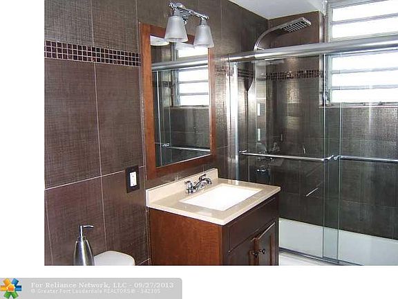 3rd image of 1920 S Ocean Dr APT 209