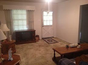 5th image of 9 W Eads Ave