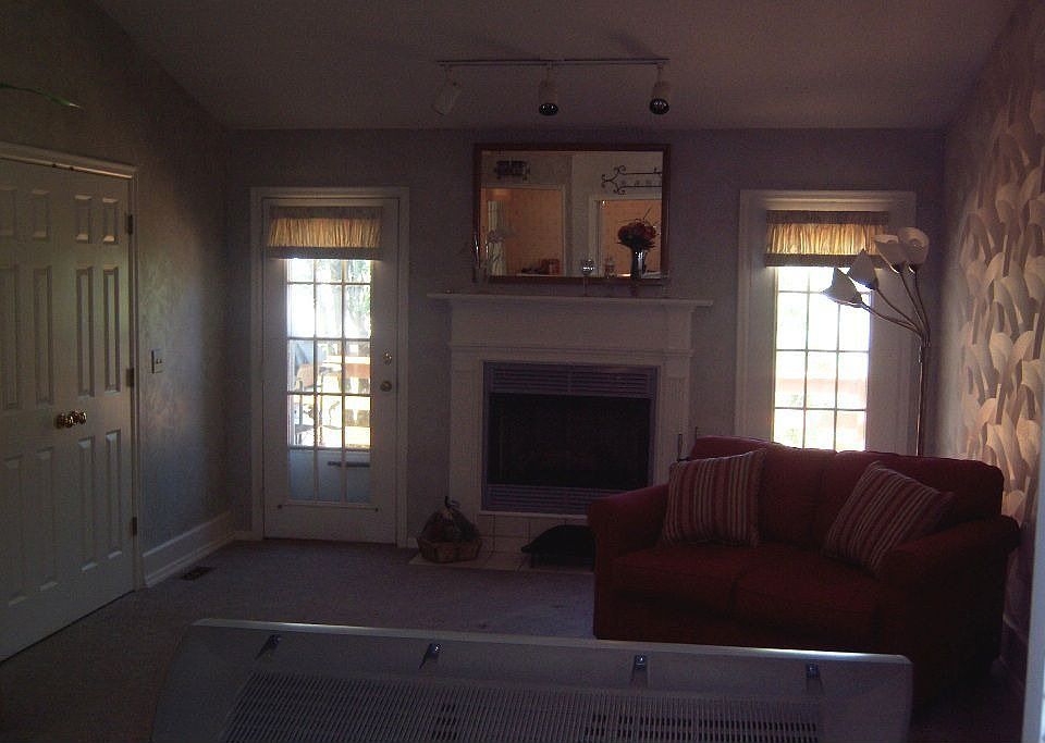 2nd image of 1642 Chapman Ct