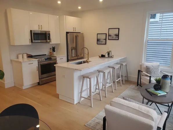 9 Greenmount St #2, Dorchester, MA 02125