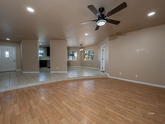 5th image of 733 Ginger Ave