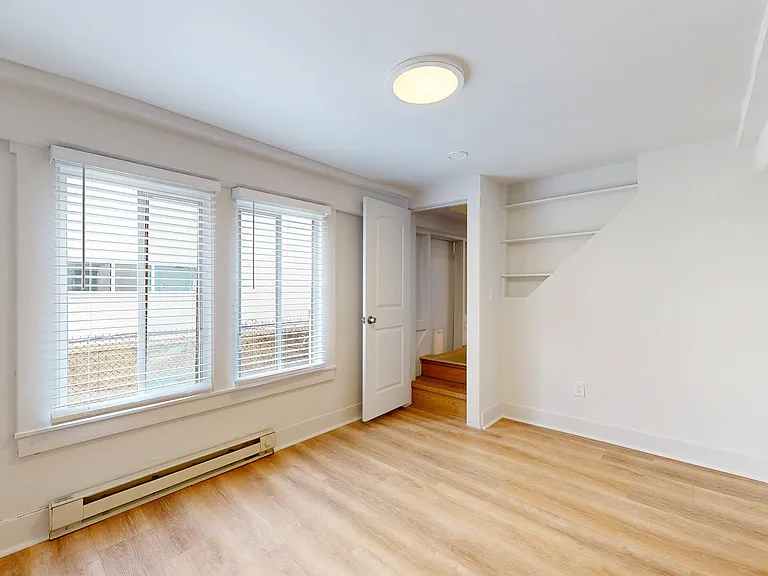 10 Brooklyn Pl #1 — Photo 12