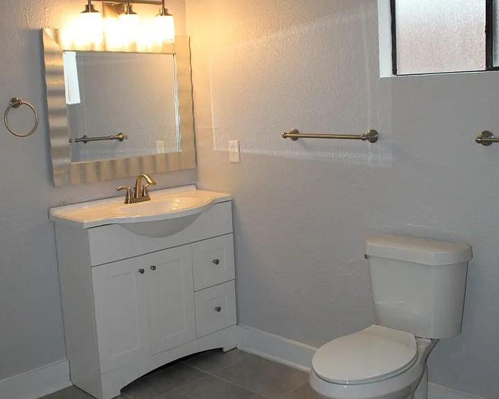 1107 N Wall St — Photo 11