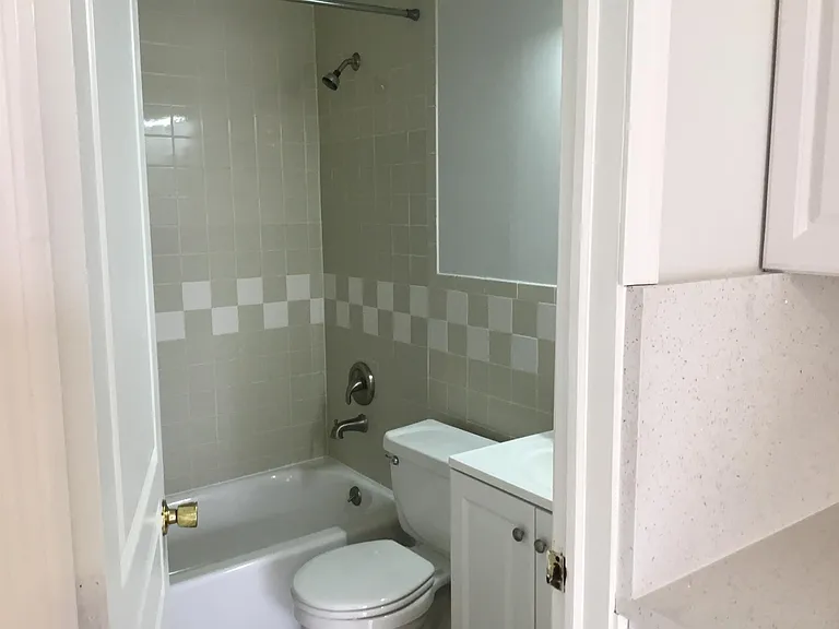 90 Union Ave — Photo 10