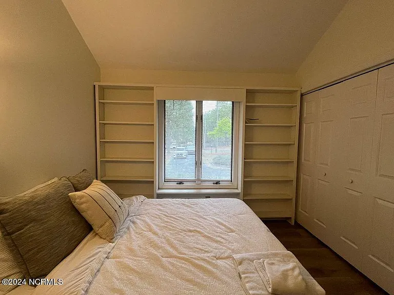 220 Drumar Ct — Photo 20