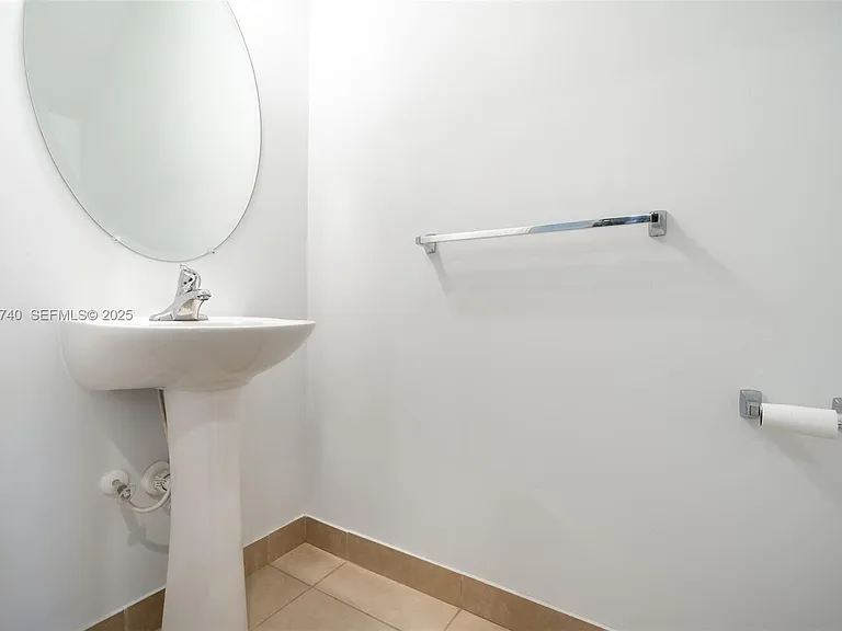 4652 Horseshoe Cir — Photo 18