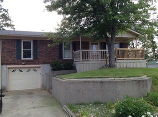 160 Indiana Trl, Radcliff, KY 40160