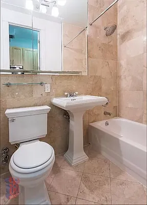 Rented by REAL New York | media 7