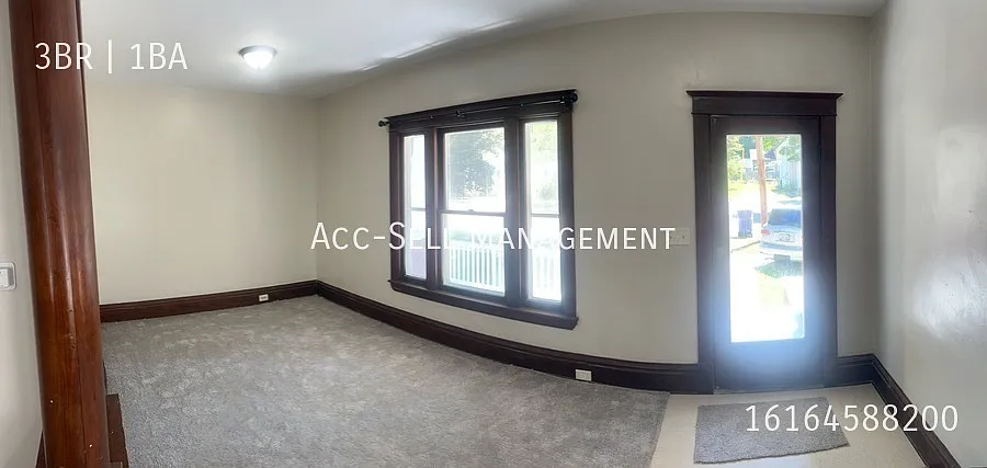 Beautiful 3BR/1BA Home Near Downtown GR at 545 Fremont NW, Grand Rapids, MI 49504 — Photo 2