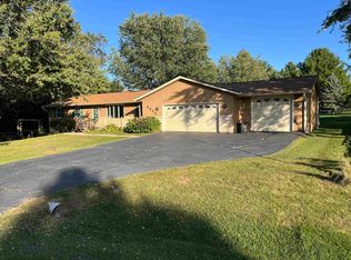 5858 Bow Trl, Rockford, IL
