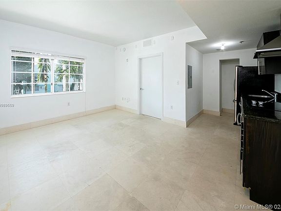 3rd image of 1300 Pennsylvania Ave APT 200