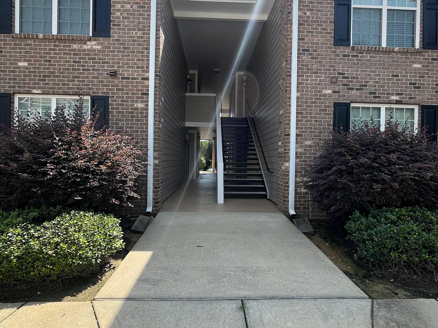 3 bed, 1421 sqft, $1,695 — Photo 2