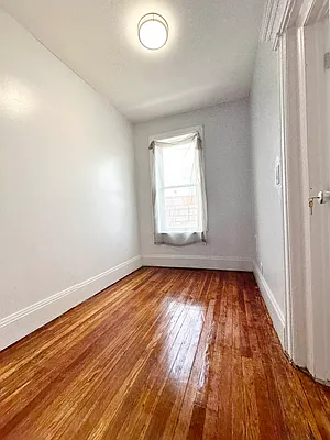 Rented by Bedford And Dean LLC | media 9