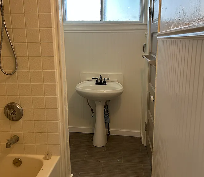 234 S Carbon Ave — Photo 6