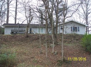363 Circle Dr, Whitesburg, KY 41858