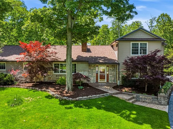 8360 Timberlane Dr, Painesville, OH 44077
