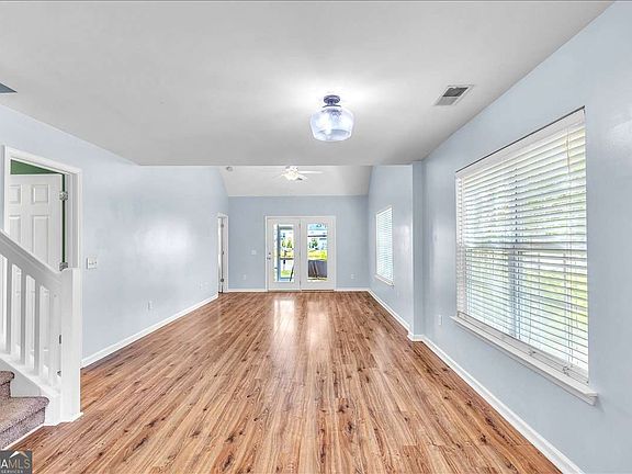 3rd image of 248 Opus Ct