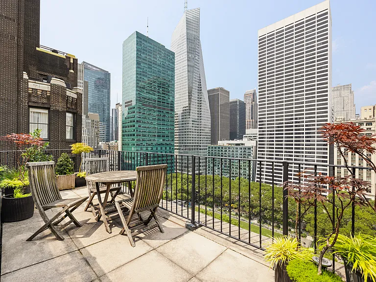 32 W 40th St #PHD — Photo 12
