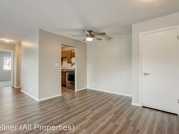 5th image of 811 W Grange Ave #201