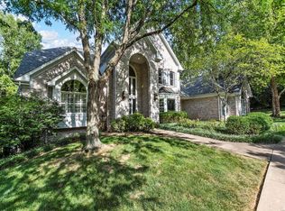 1220 S Mason Rd, Saint Louis, MO 63131