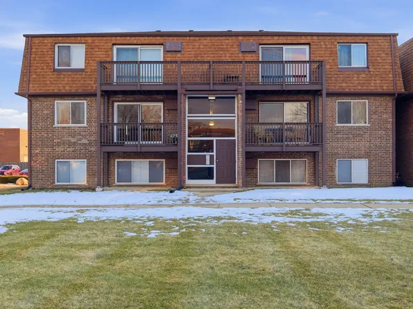 106 Boardwalk St Unit 1E, Elk Grove Village, IL 60007