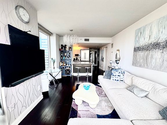 3rd image of 247 W 46th St APT 3301