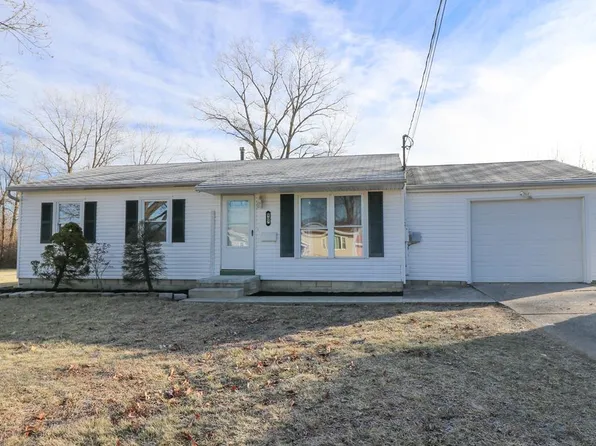 907 Cloverdale Ave, Crestline, OH 44827