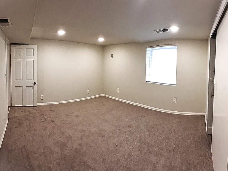 bedroom 3 from back
