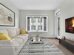 15848 Fraser Hwy #402, Surrey, BC