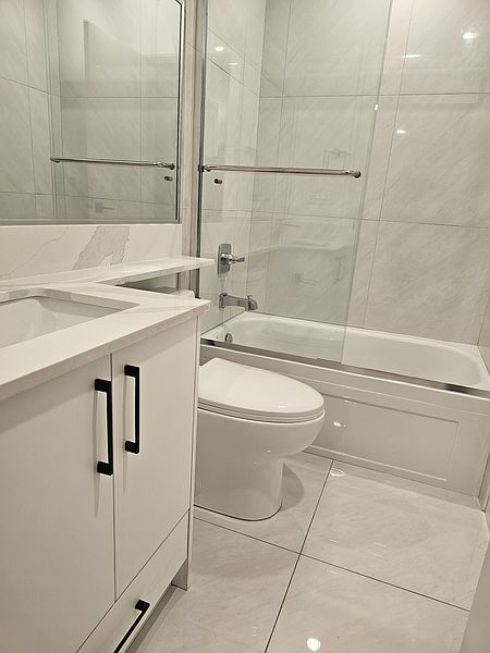 Burnaby Apartment for rent - 2 Bedrooms — photo 6