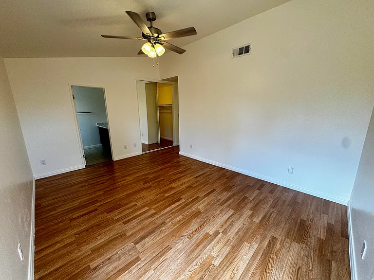 2204 Mark Ave — Photo 7