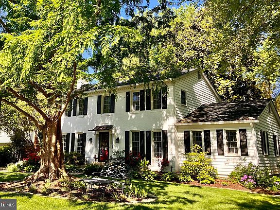 2nd image of 7806 Worthing Ct